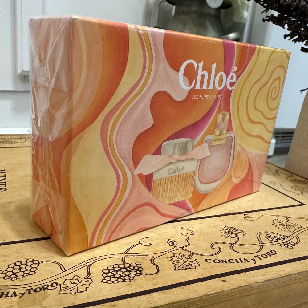 New Chloe Les Wome’s Perfume Gift Set Minis 2 x 0.67 oz Eau de Parfum - Picture 2 of 16